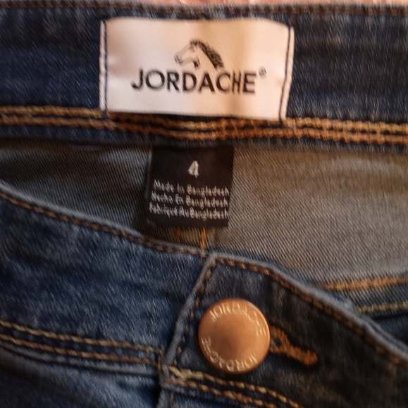 🌸 Maternity Jeans 🌸 - Picture 3 of 3